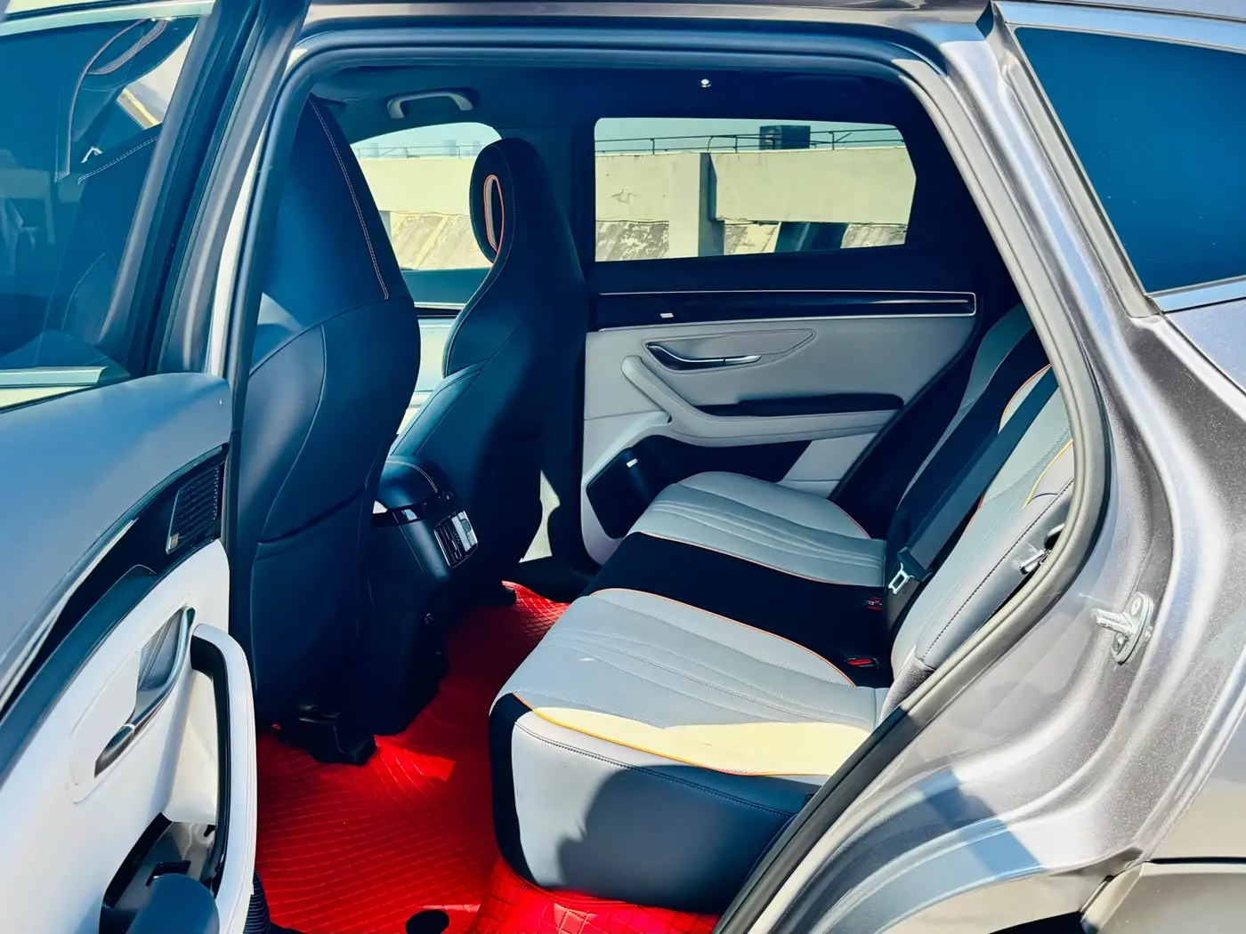 BYD Song PLUS PHEV 2023 — Photo 10/18