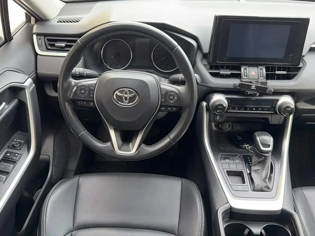 Toyota Wildlander 2022 — Photo 18/20