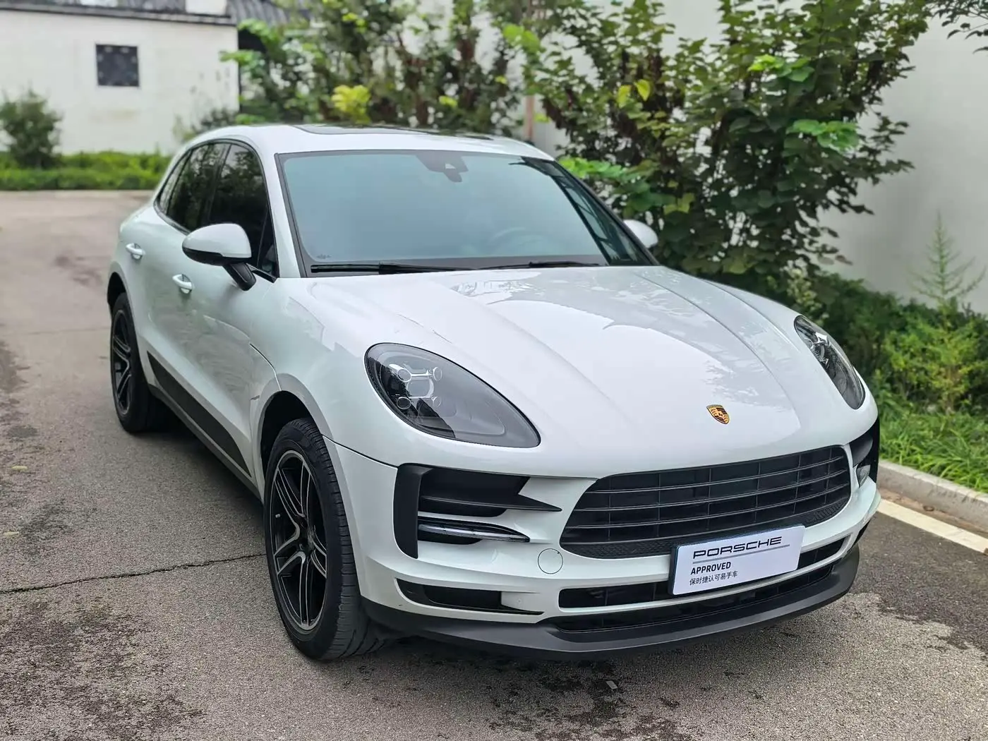 Porsche Macan 2022 — ფოტო 3/15