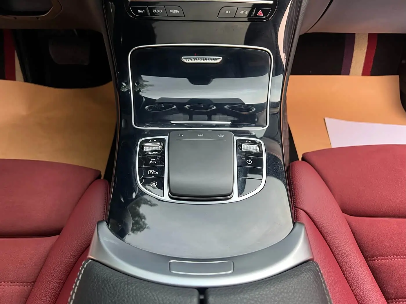 Mercedes-Benz C-Class 2022 — Фото 18/19