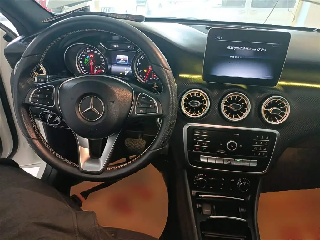 Mercedes-Benz A-Class 2018 — Фото 10/20
