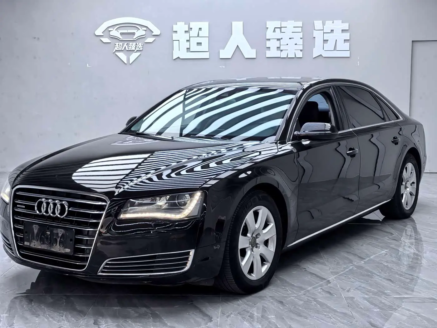 Audi A8 2014 — Şəkil 1/15