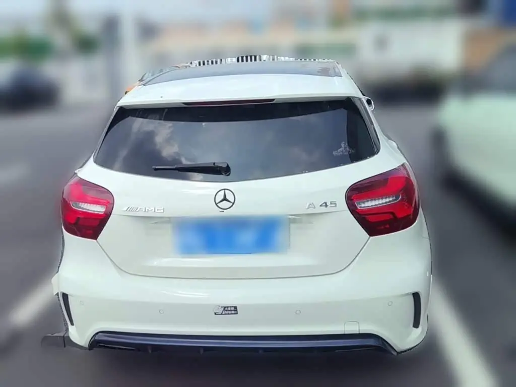 Mercedes-Benz A-Class AMG 2018 — Şəkil 8/20