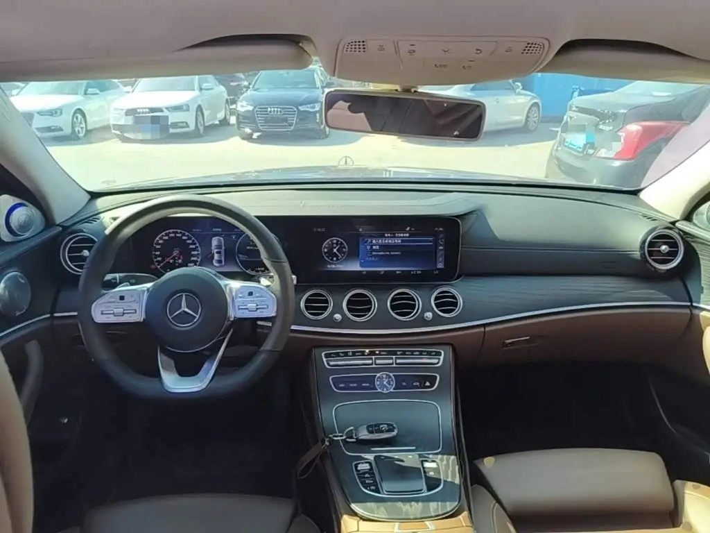 Mercedes-Benz E-Class 2019 — Фото 10/20