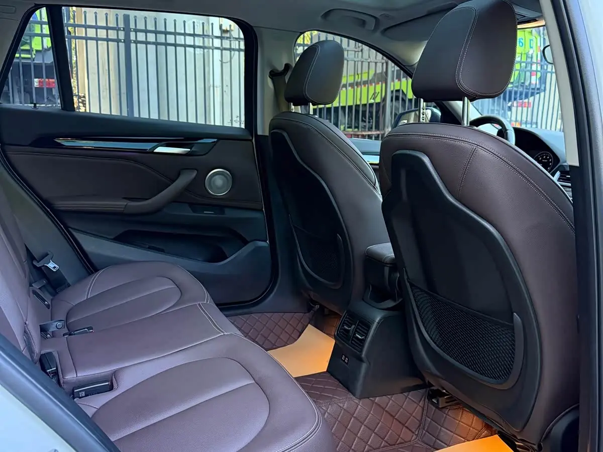 BMW X1 2023 — Фото 17/20