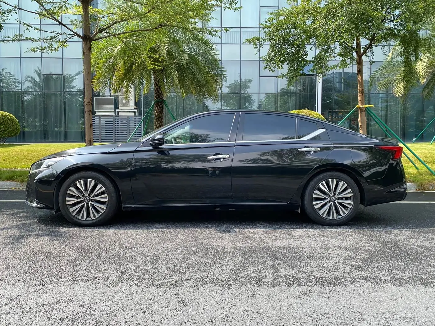 Nissan Teana 2023 — Фото 7/20