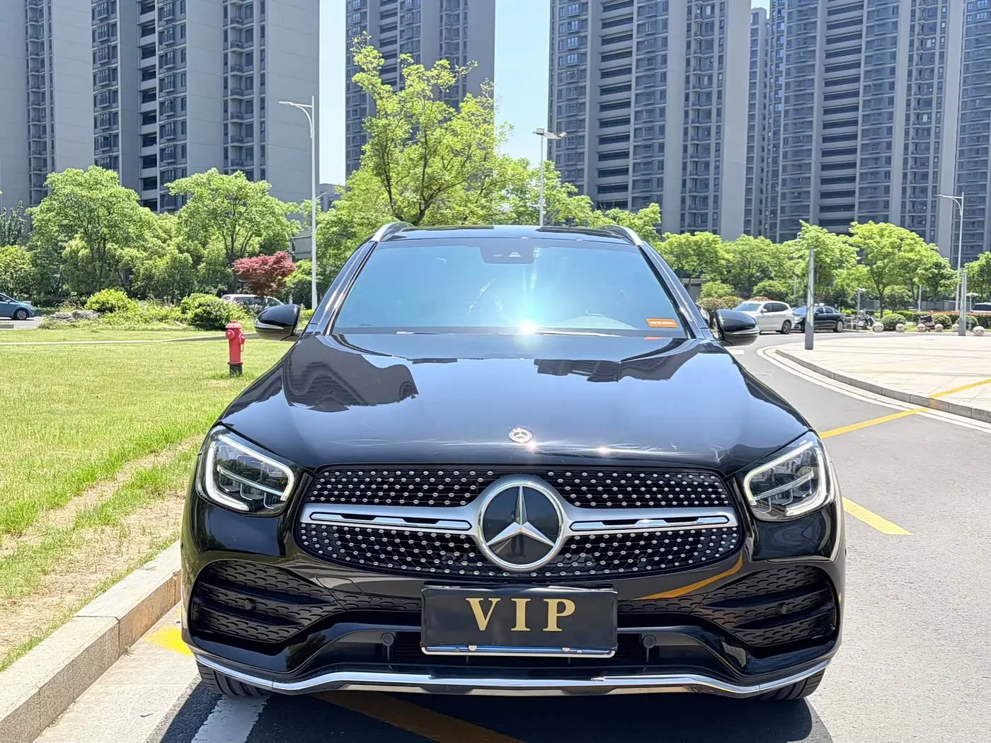 Mercedes-Benz GLC 2019 — Photo 2/9