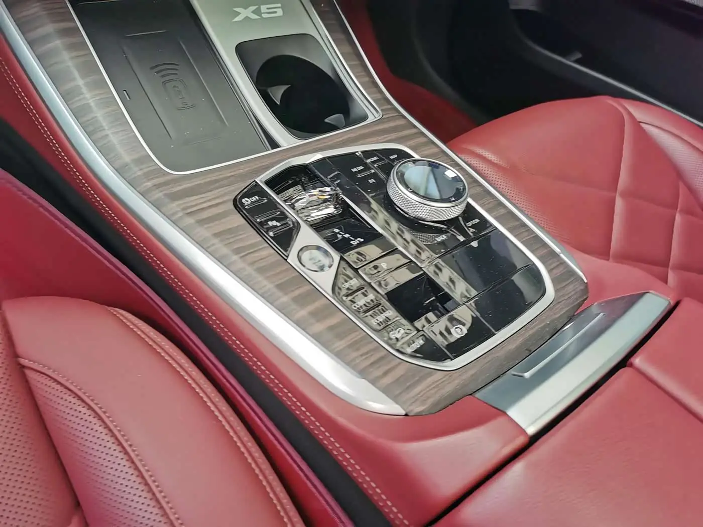 BMW X5 2024 — ფოტო 15/20