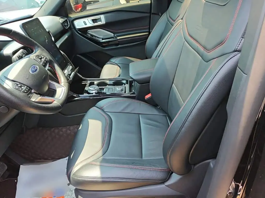 Ford Explorer 2021 — Şəkil 15/20