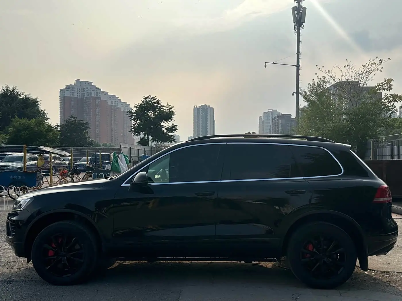 Volkswagen Touareg 2017 — Photo 6/20