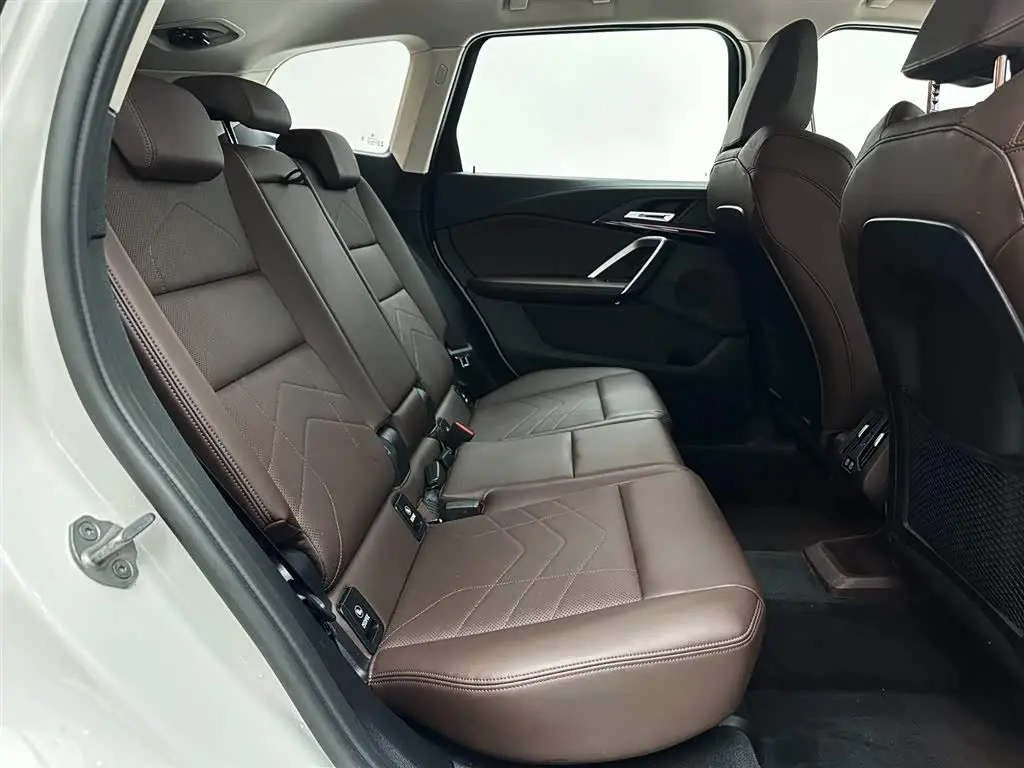 BMW X1 2023 — Şəkil 14/20