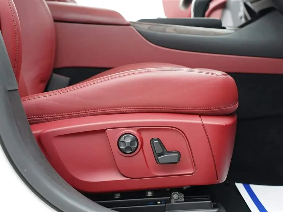 Maserati Levante 2018 — Şəkil 15/20