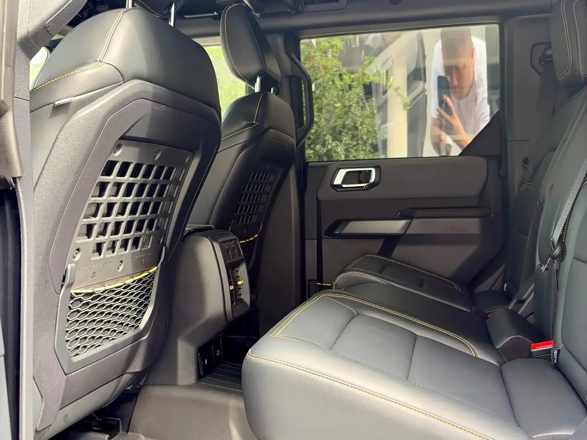 Ford Bronco 2024 — Photo 8/11