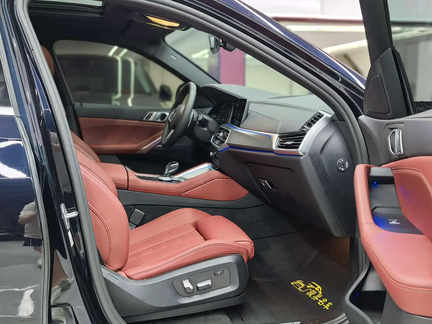 BMW X6 2021 — Photo 12/20