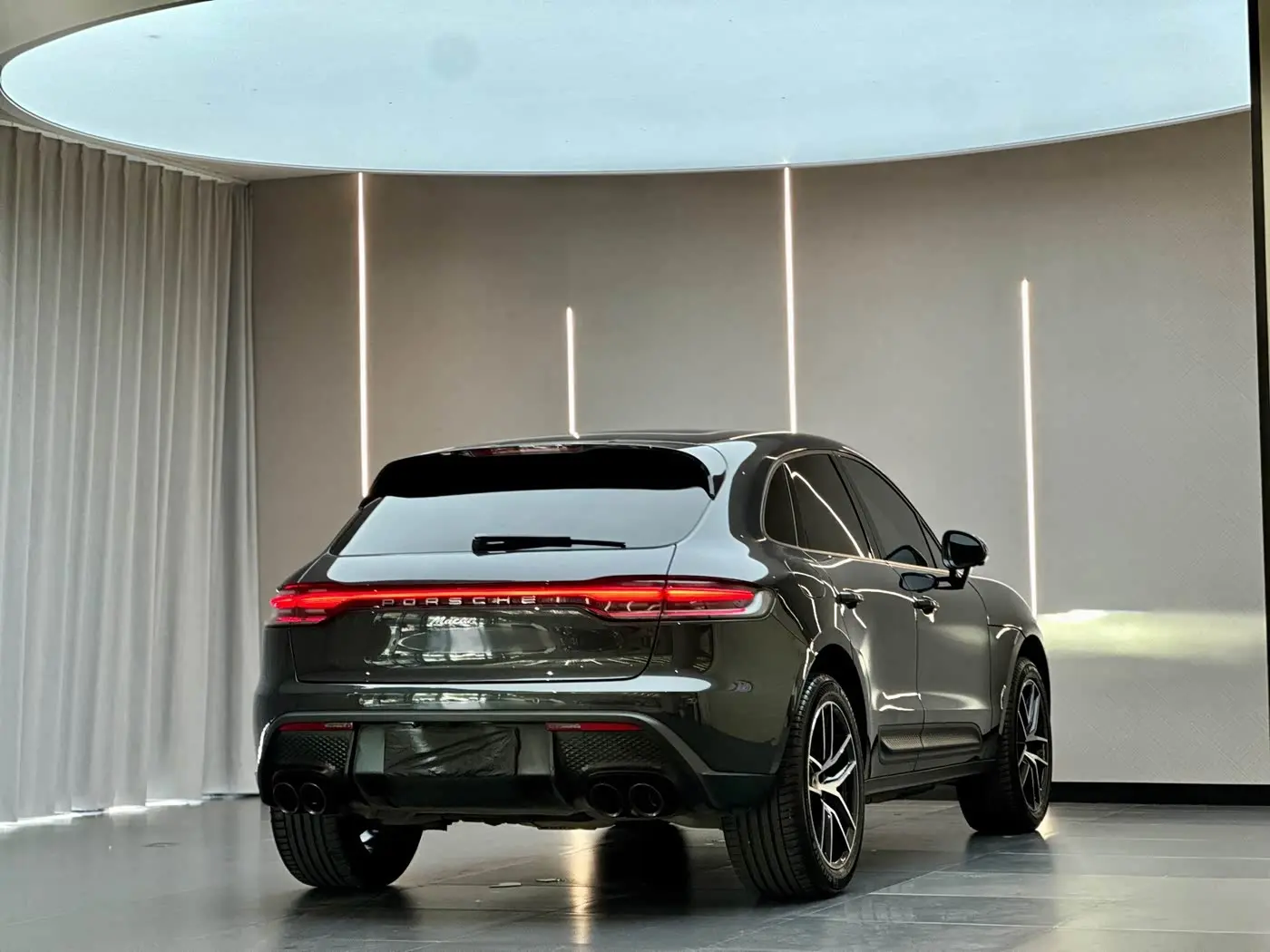 Porsche Macan 2022 — Şəkil 10/12