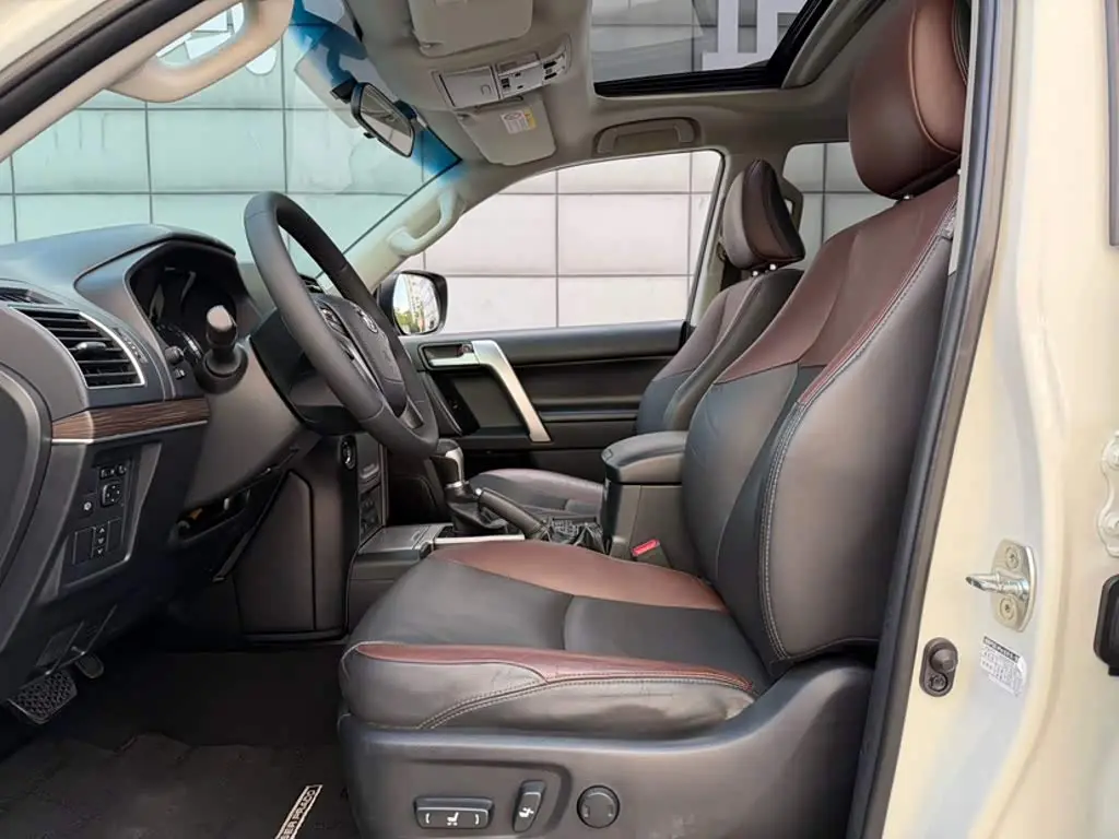 Toyota Prado 2020 — Фото 17/19