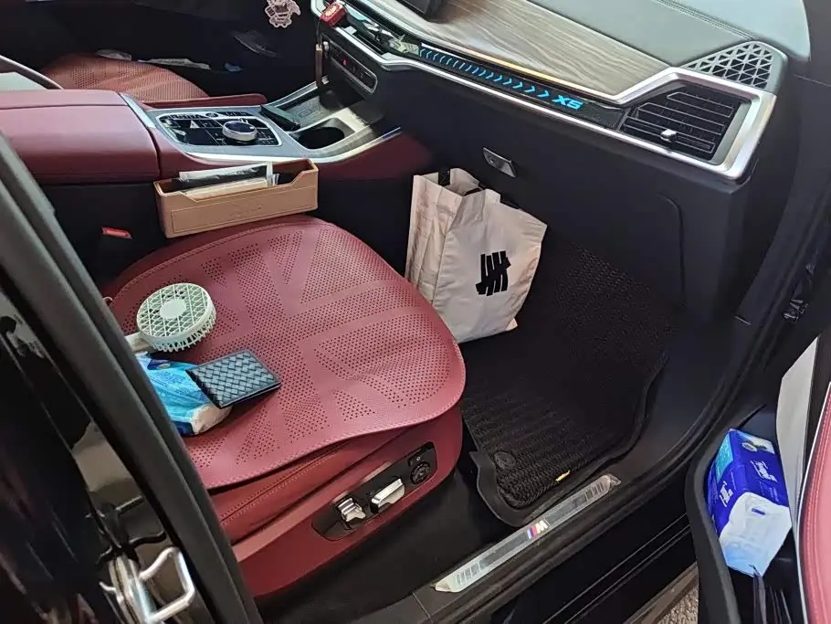BMW X5 2023 — Photo 7/15