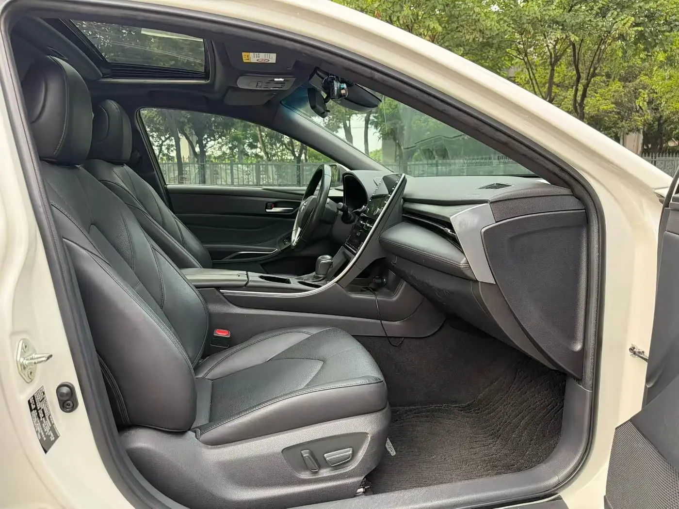 Toyota Avalon 2020 — Photo 9/9