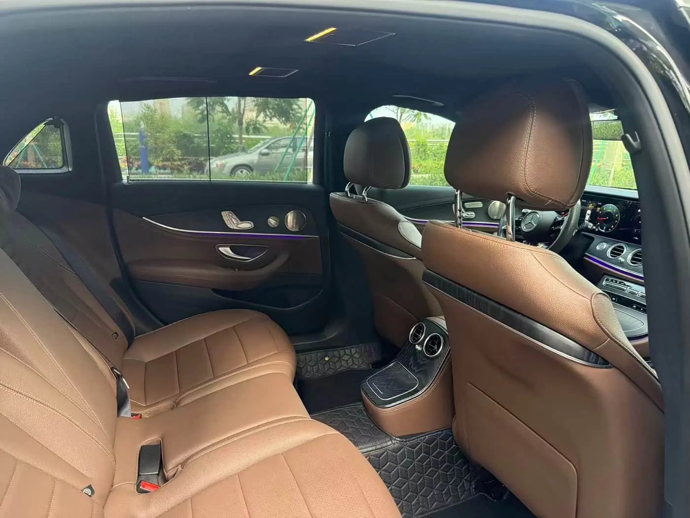 Mercedes-Benz E-Class 2023 — ფოტო 6/11