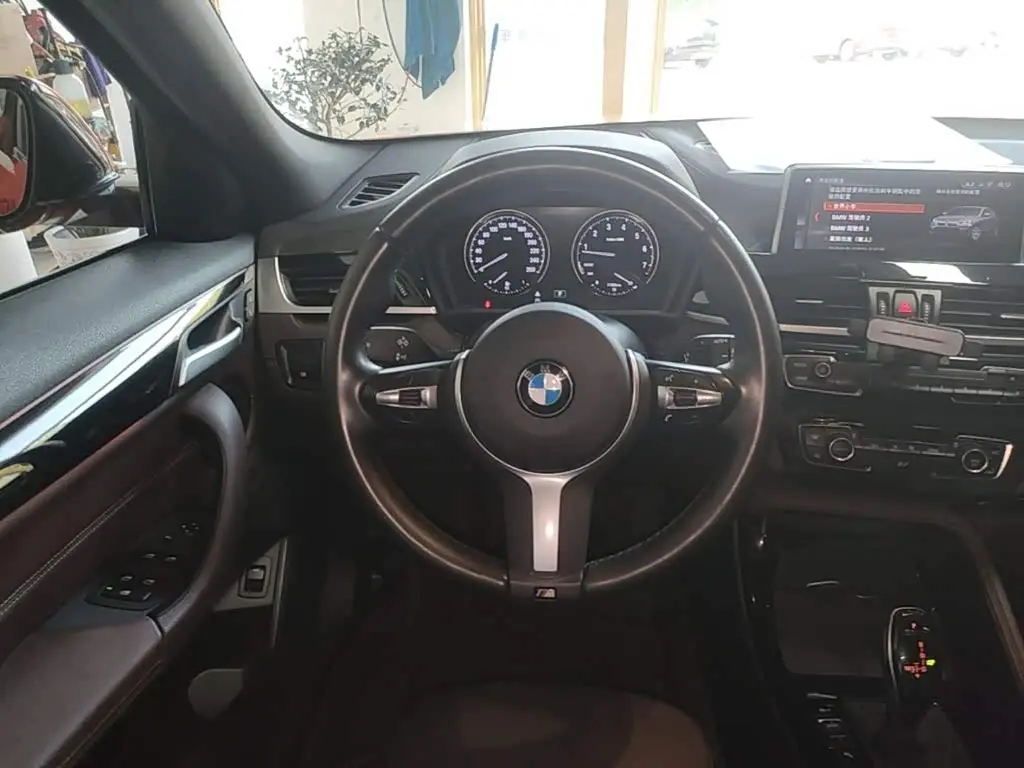 BMW X2 2020 — Фото 11/20