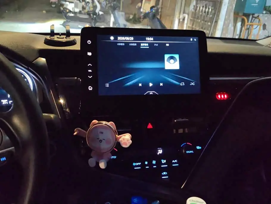 Toyota Camry 2021 — Photo 13/16
