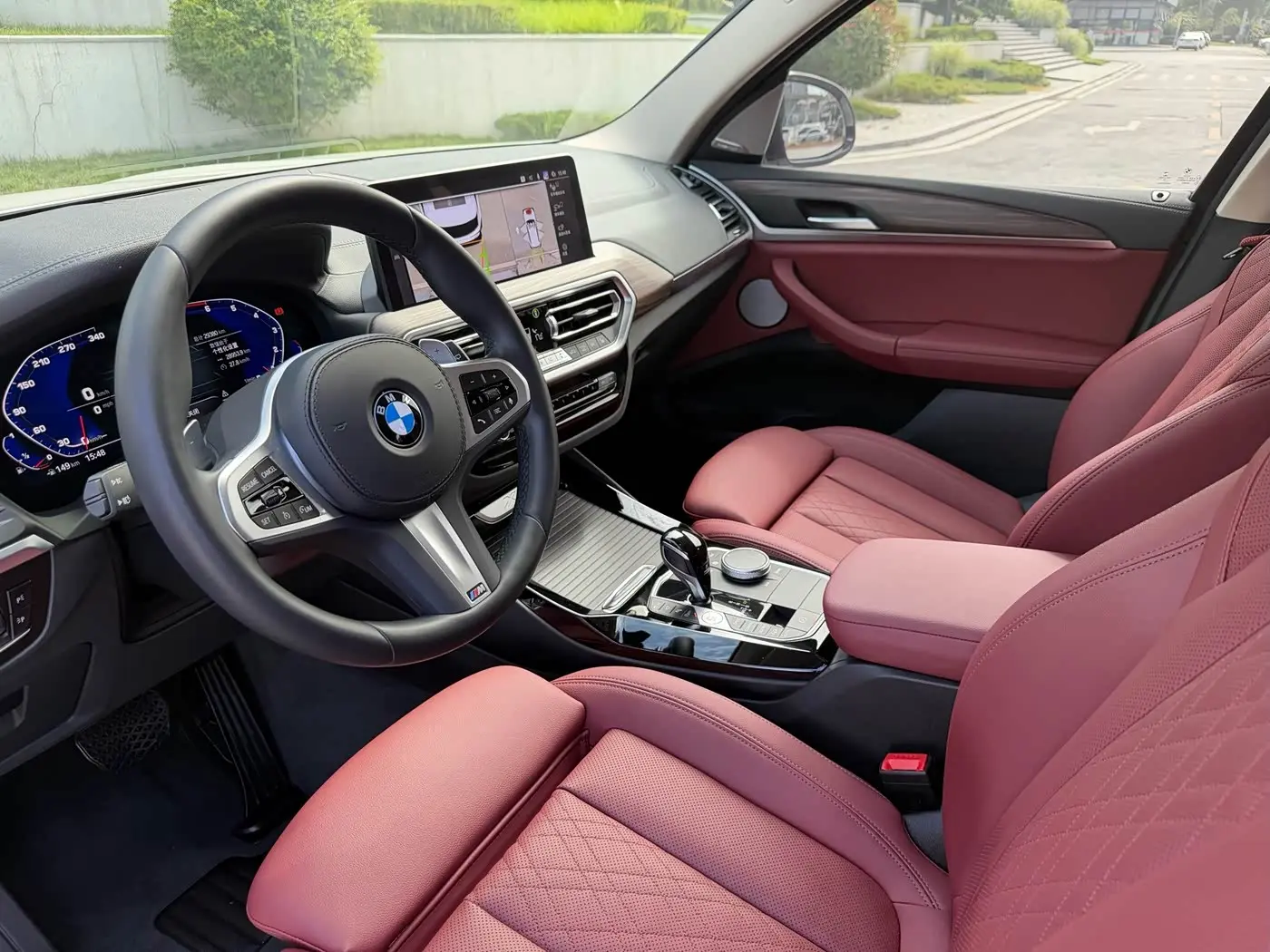 BMW X3 2022 — Photo 8/20