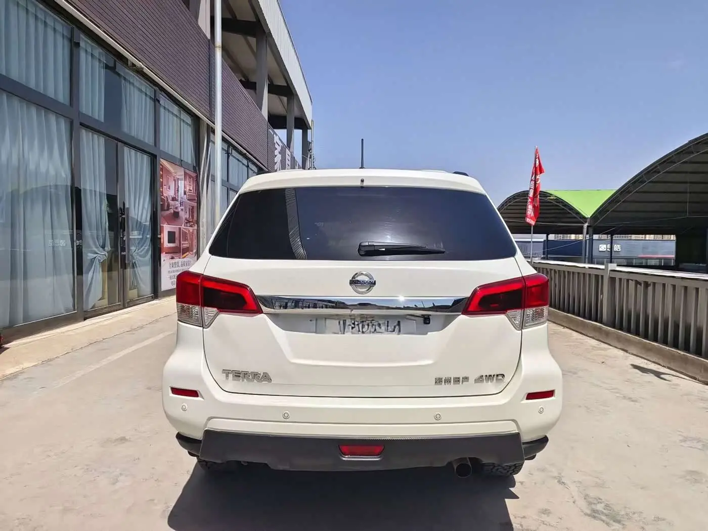 Nissan Terra 2019 — Photo 5/10