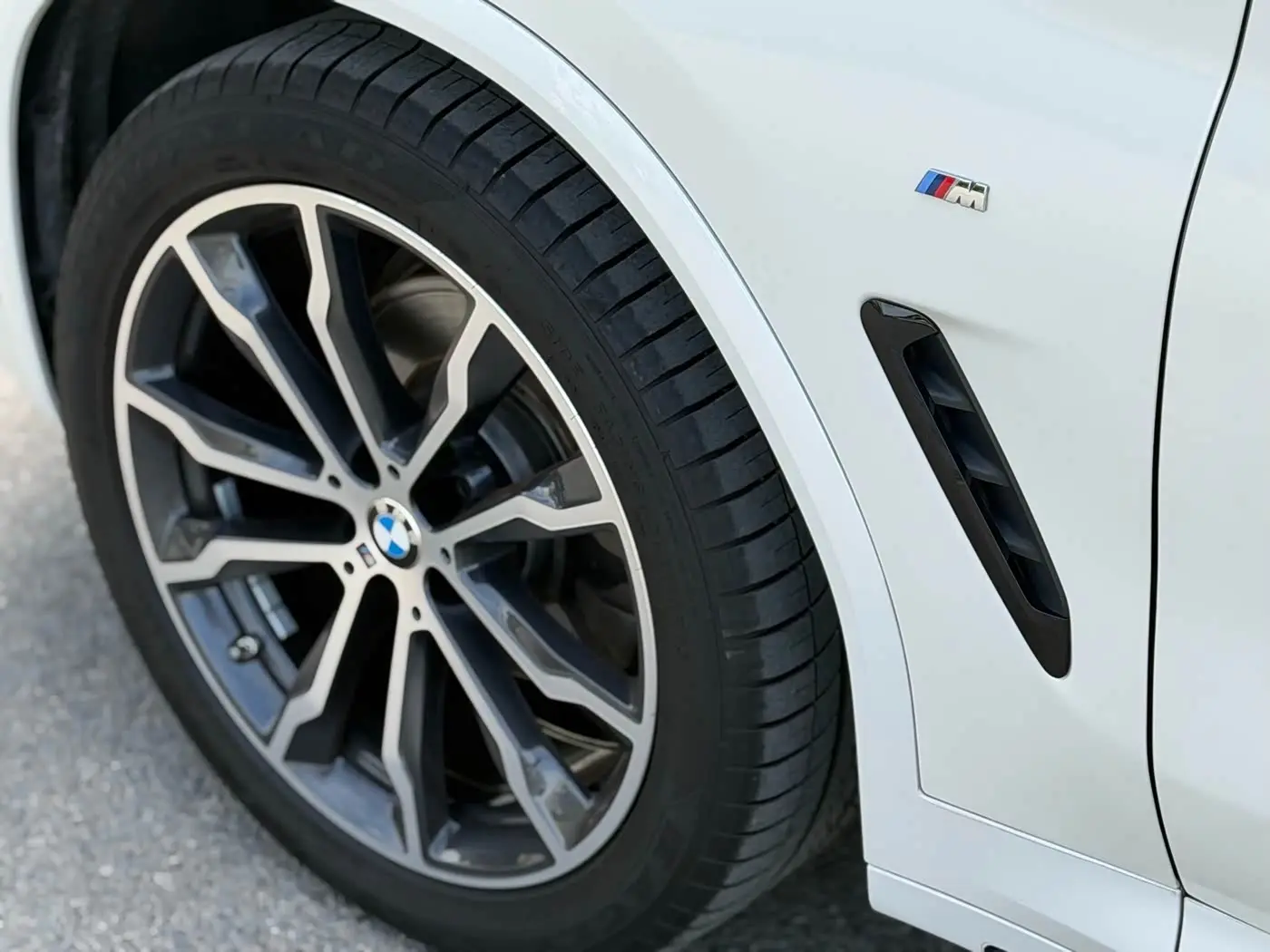 BMW X3 2022 — Photo 7/20