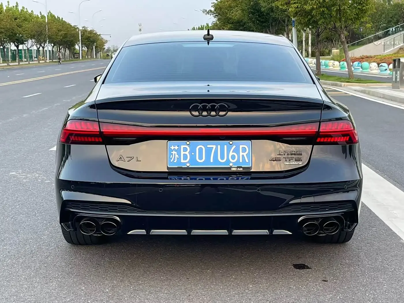 Audi A7L 2024 — Photo 8/9