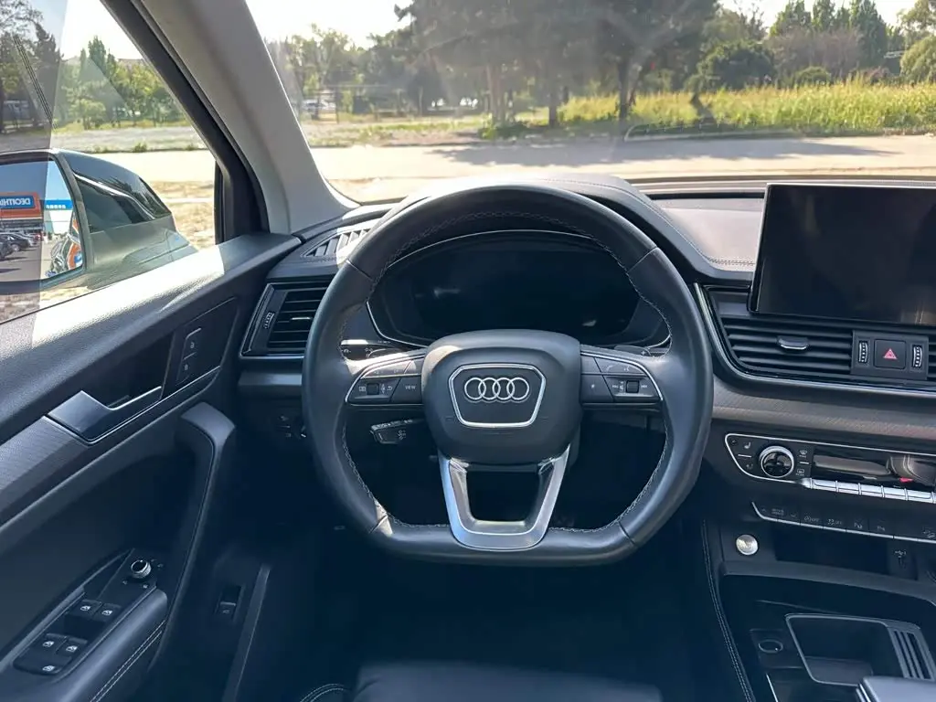 Audi Q5L 2022 — Фото 20/20