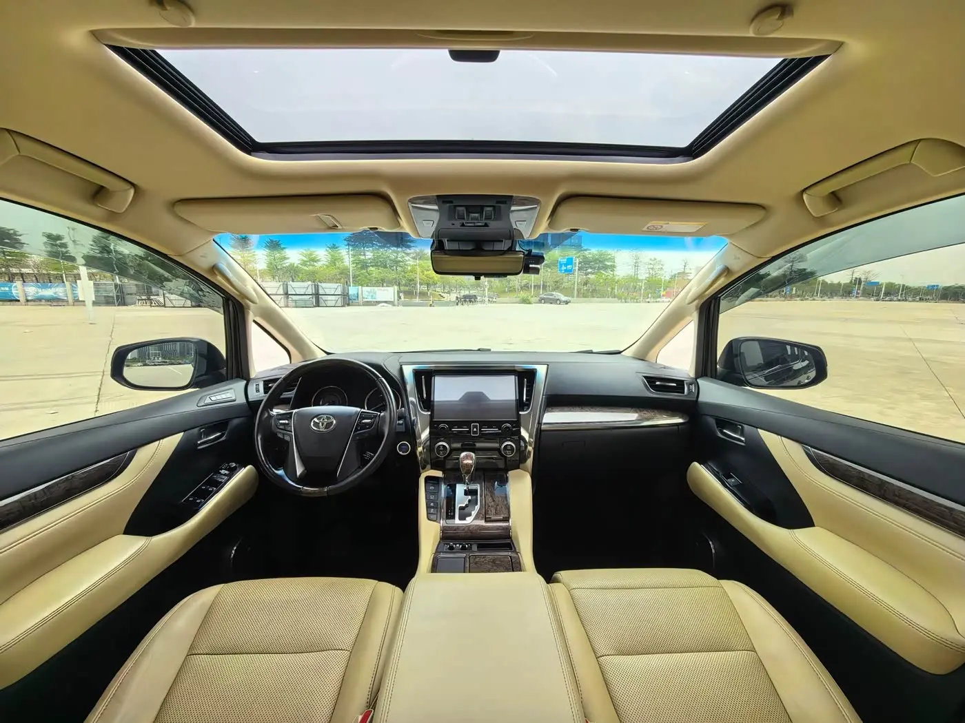 Toyota Vellfire 2020 — Photo 12/20