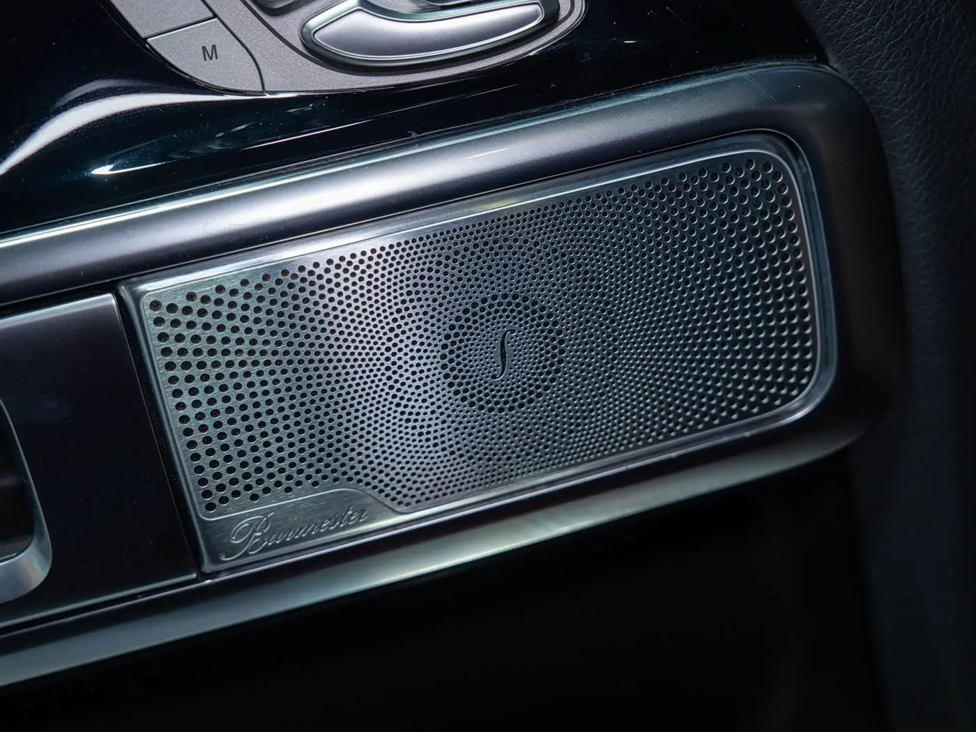 Mercedes-Benz G-Class 2022 — Фото 19/20