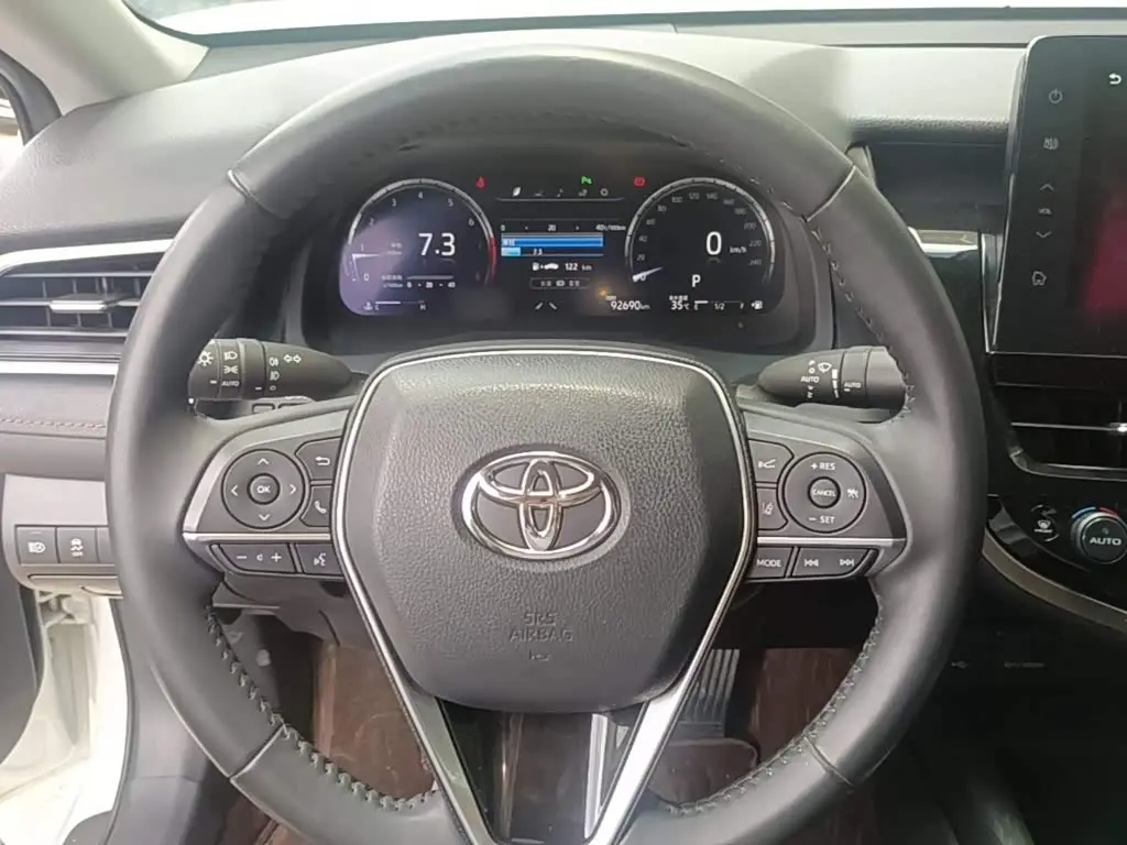Toyota Camry 2022 — Photo 11/20