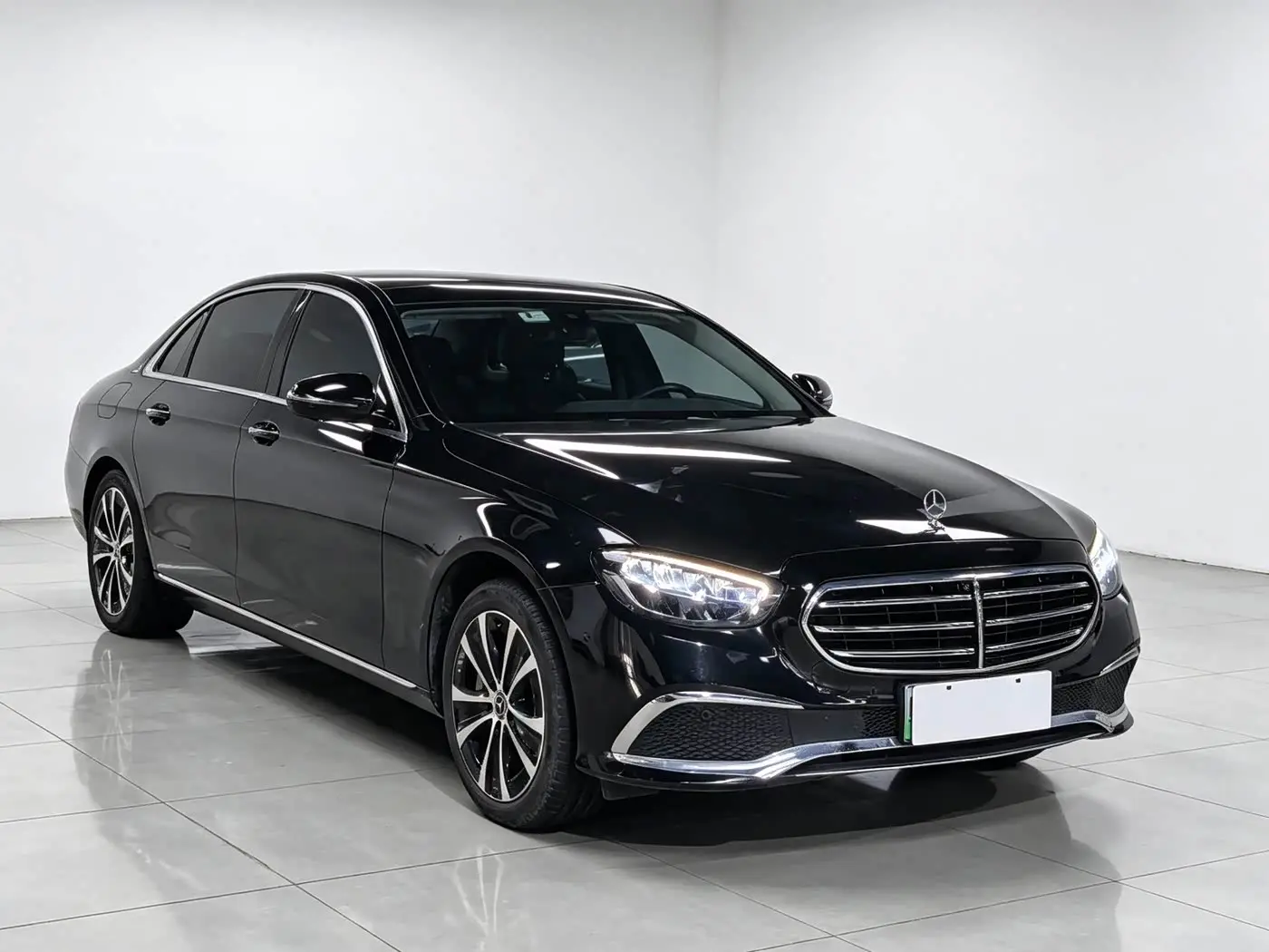 Mercedes-Benz E-Class New Energy 2022 — Şəkil 1/8
