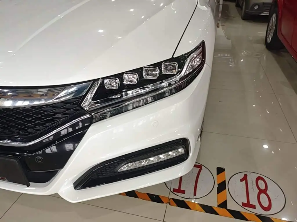Honda Spirior 2017 — Photo 18/20