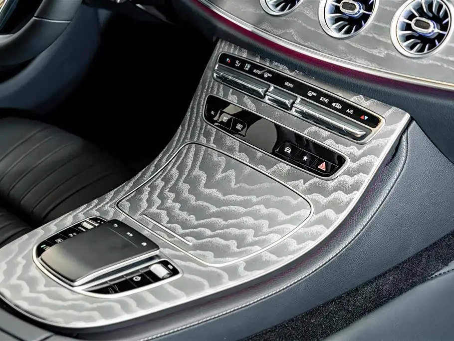 Mercedes-Benz CLS 2024 — Фото 18/20