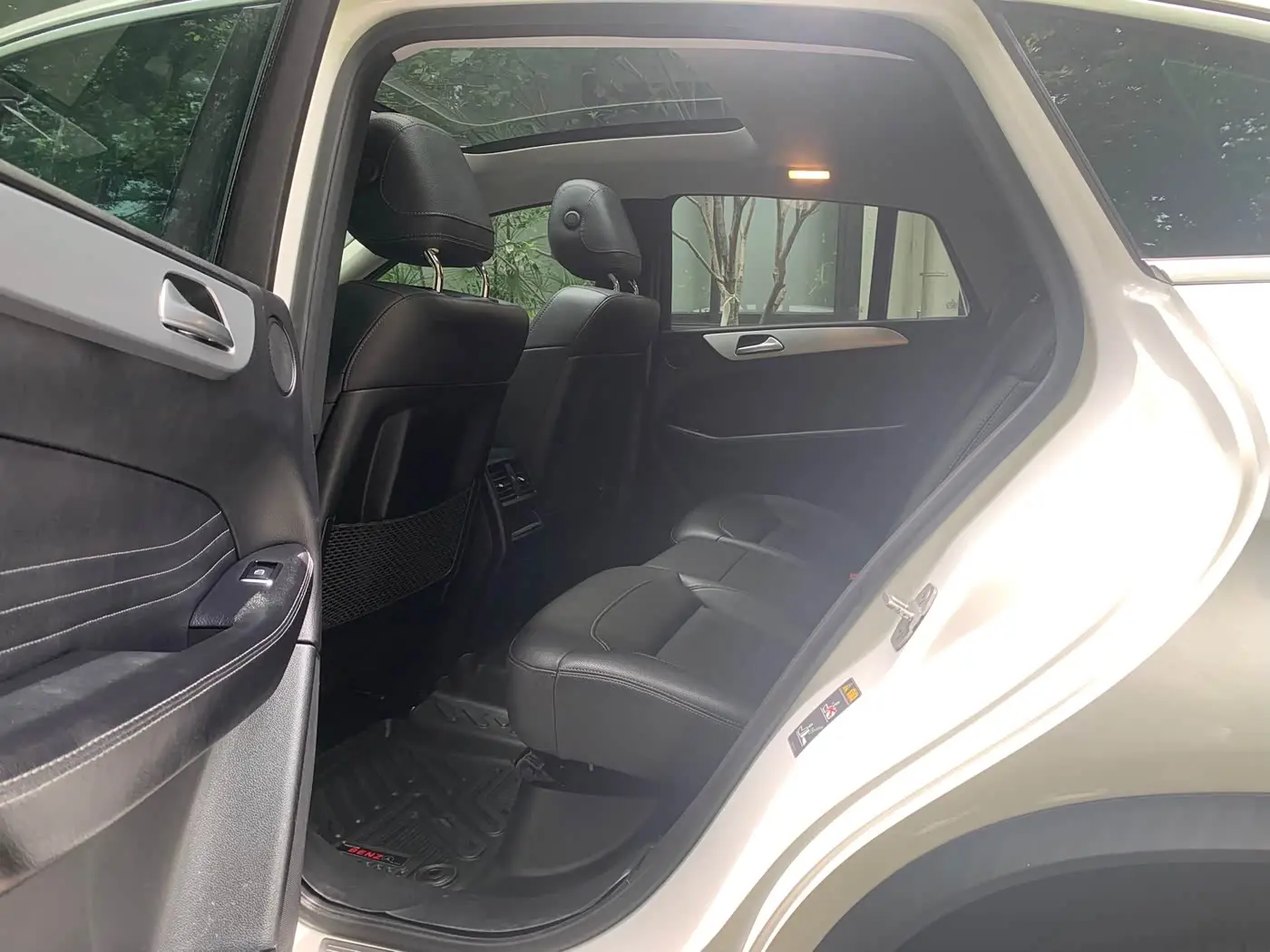 Mercedes-Benz GLE Coupe 2017 — Şəkil 7/20