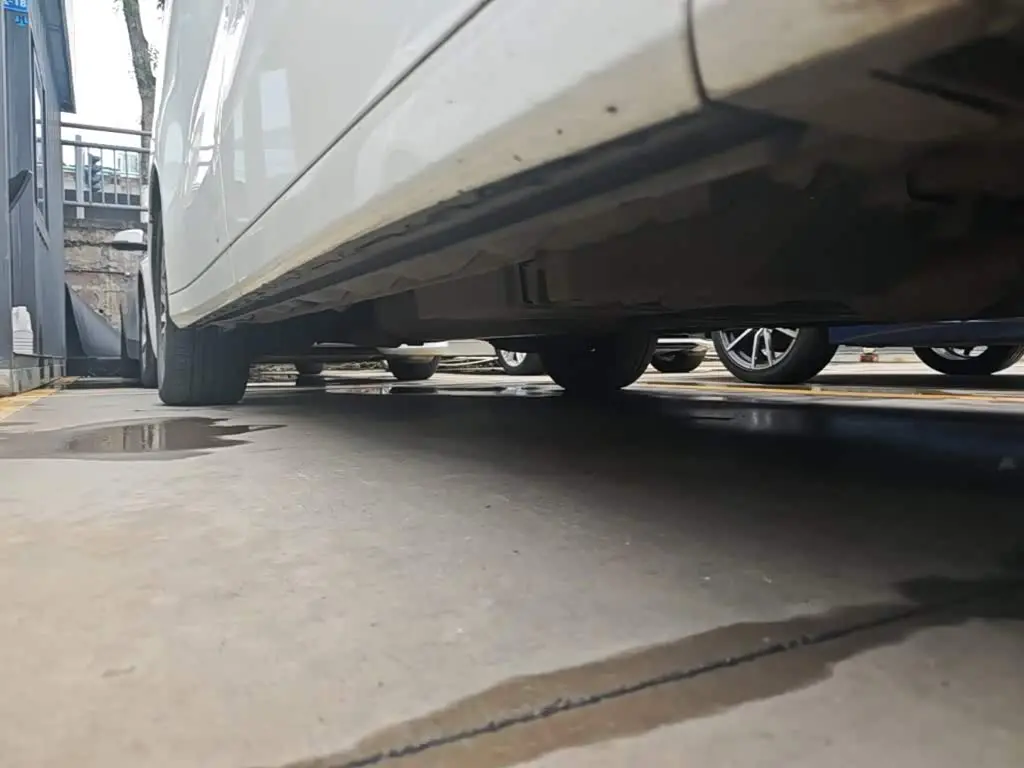 Toyota Alphard 2017 — Photo 20/20