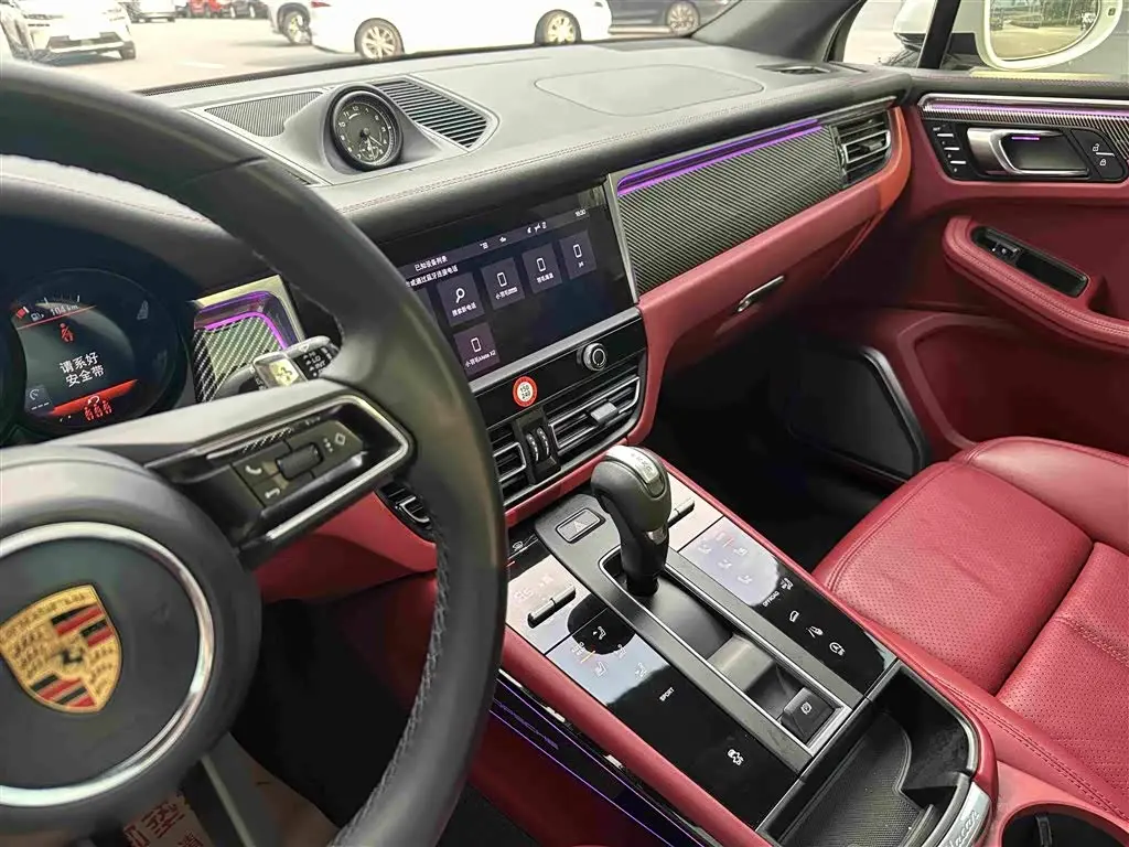 Porsche Macan 2022 — Photo 12/20