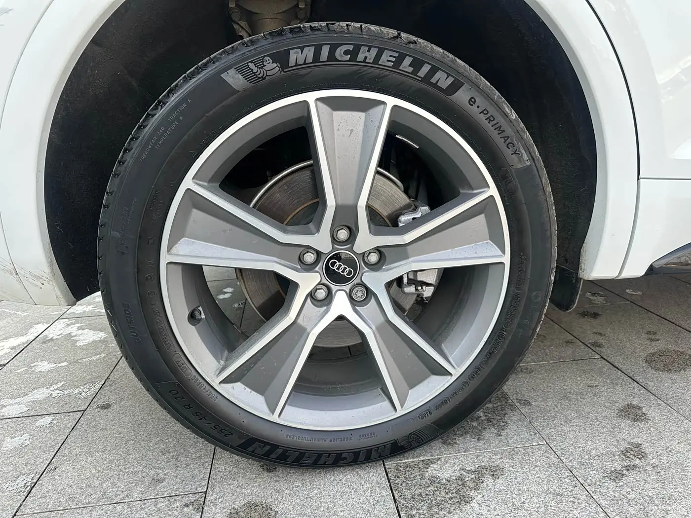 Audi Q5L 2024 — Photo 10/13