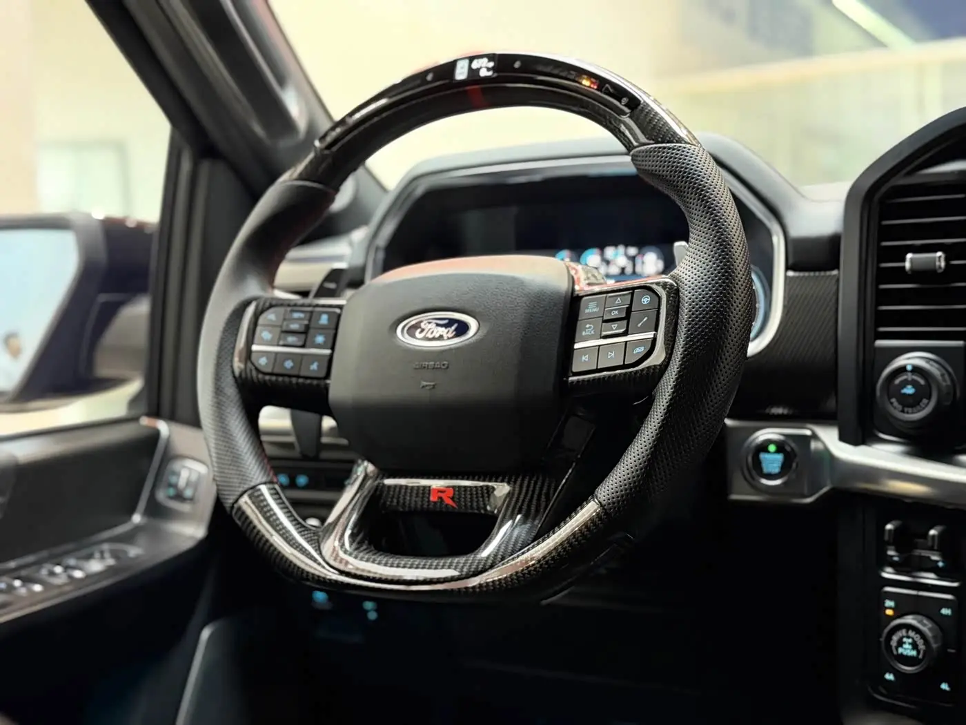 Ford F-150 Raptor 2023 — Photo 15/19