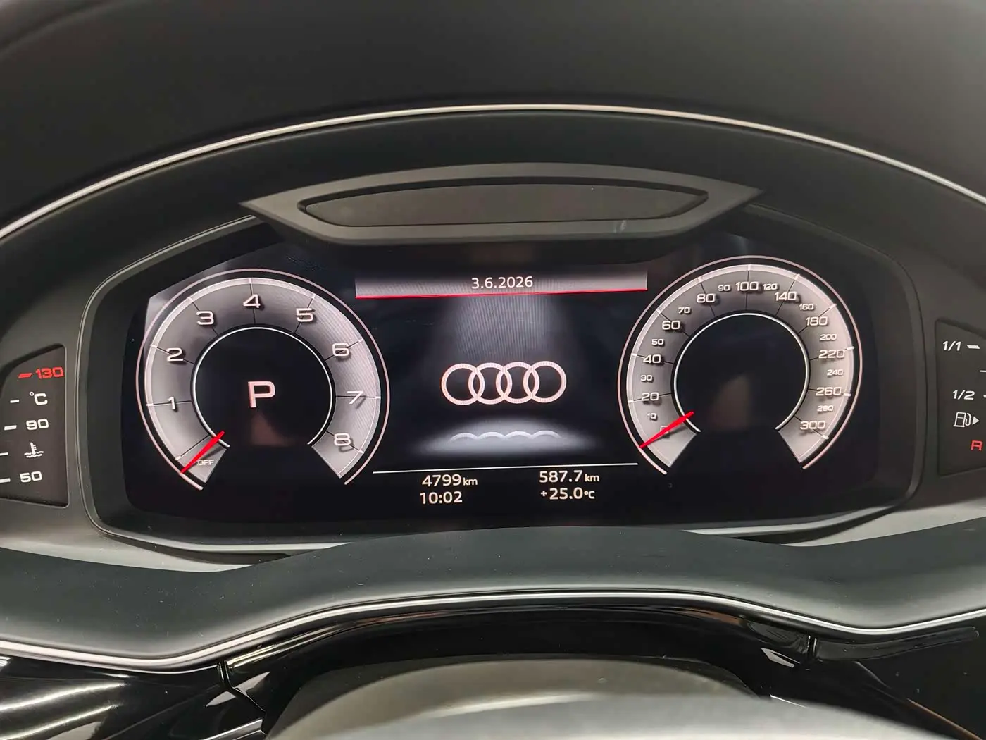 Audi Q8 2025 — Фото 19/20