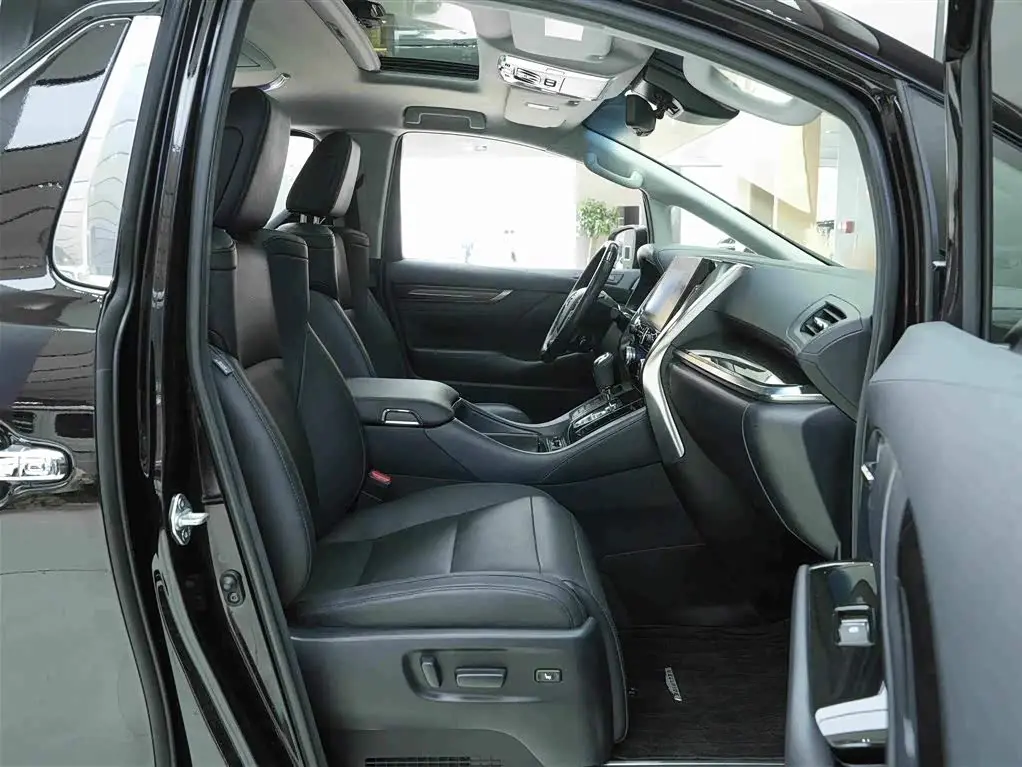 Toyota Vellfire 2020 — Photo 12/20