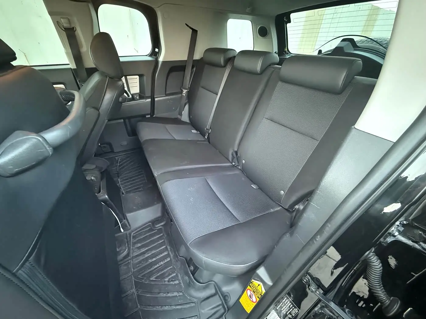 Toyota FJ Cruiser 2017 — Фото 6/9