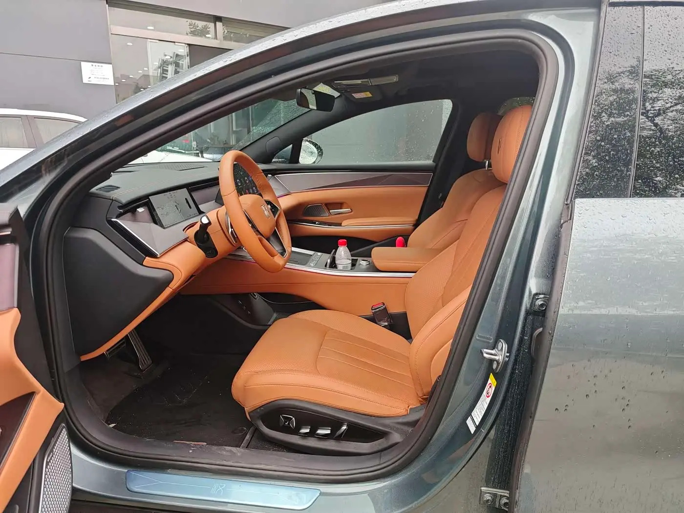BYD Han L 2025 — Photo 12/18