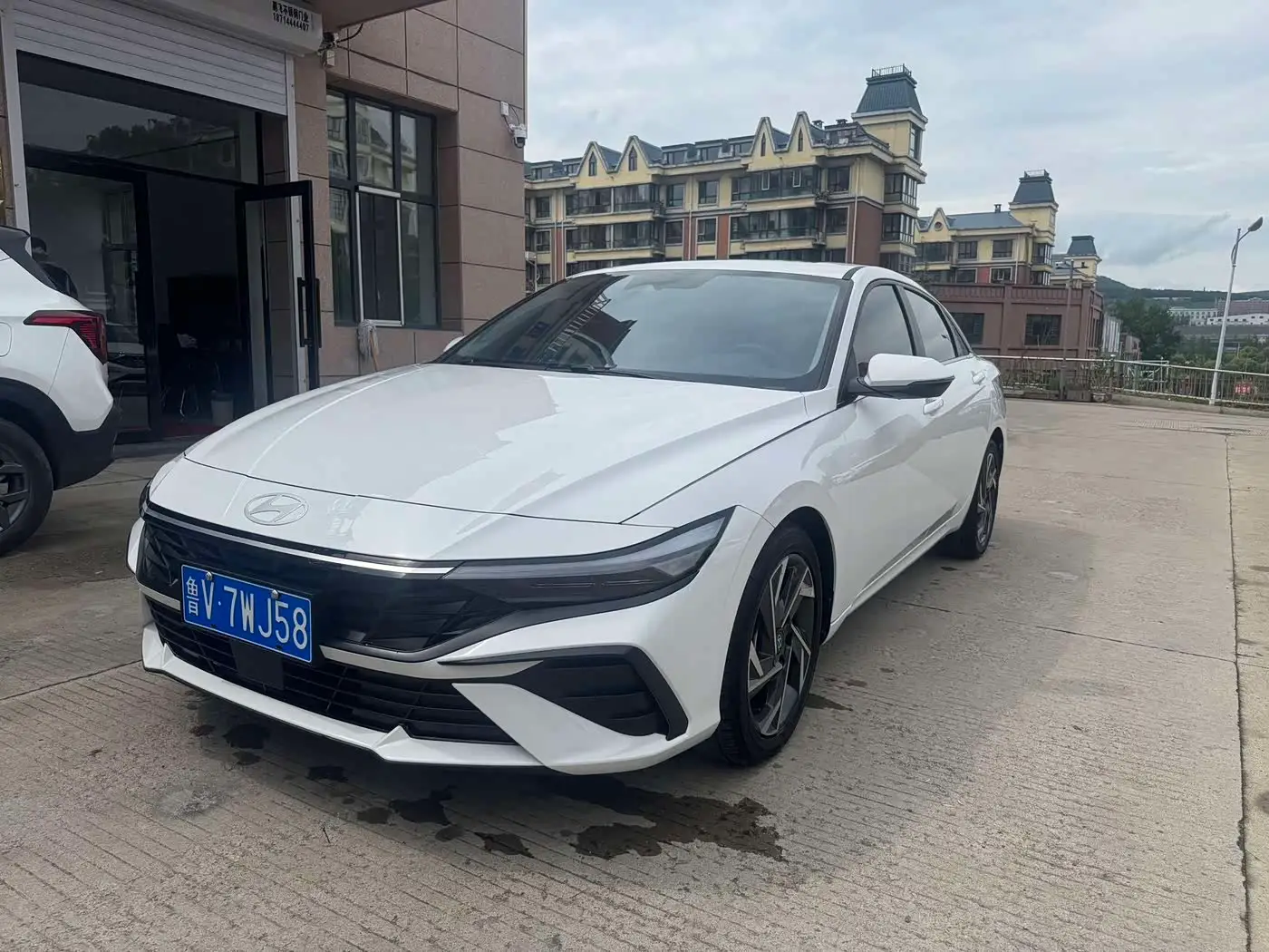 Hyundai Elantra, 2023