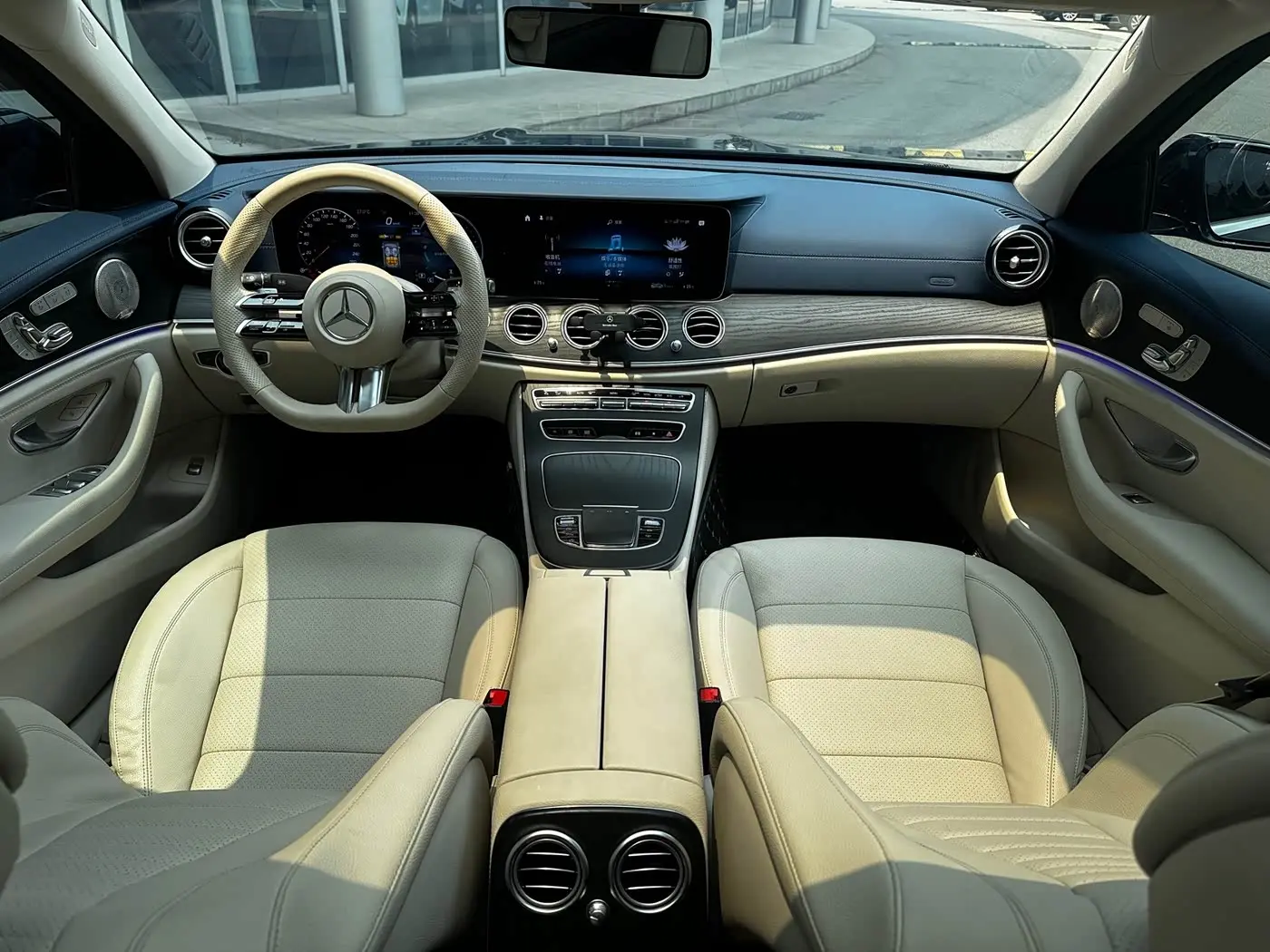 Mercedes-Benz E-Class 2023 — Şəkil 4/14
