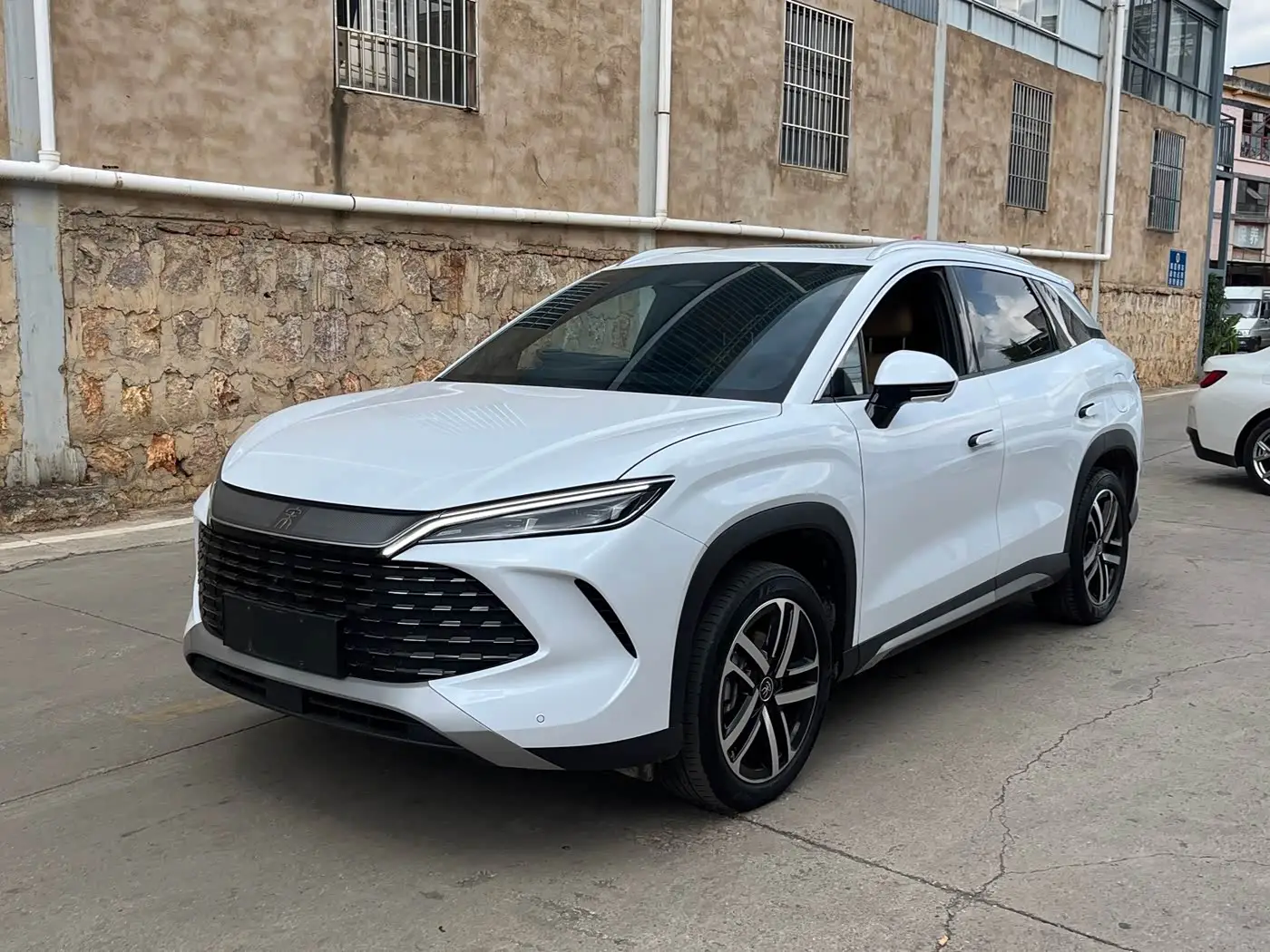 BYD Song L DM-i, 2024
