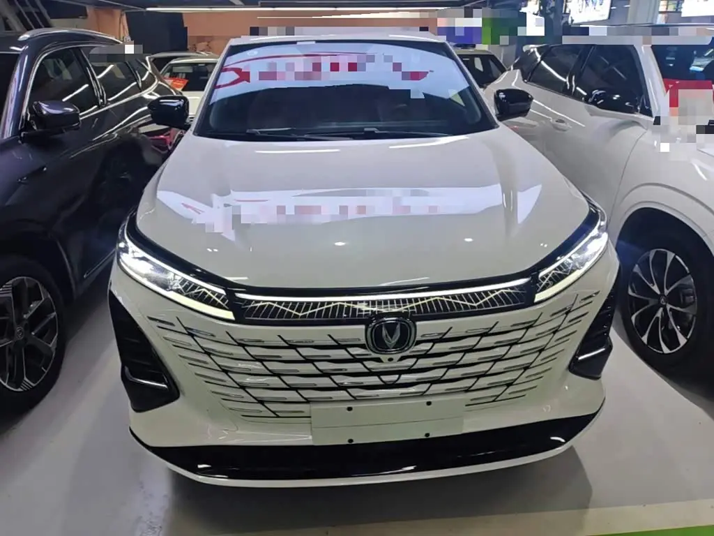 Changan CS75 PLUS 2024 — Фото 3/20