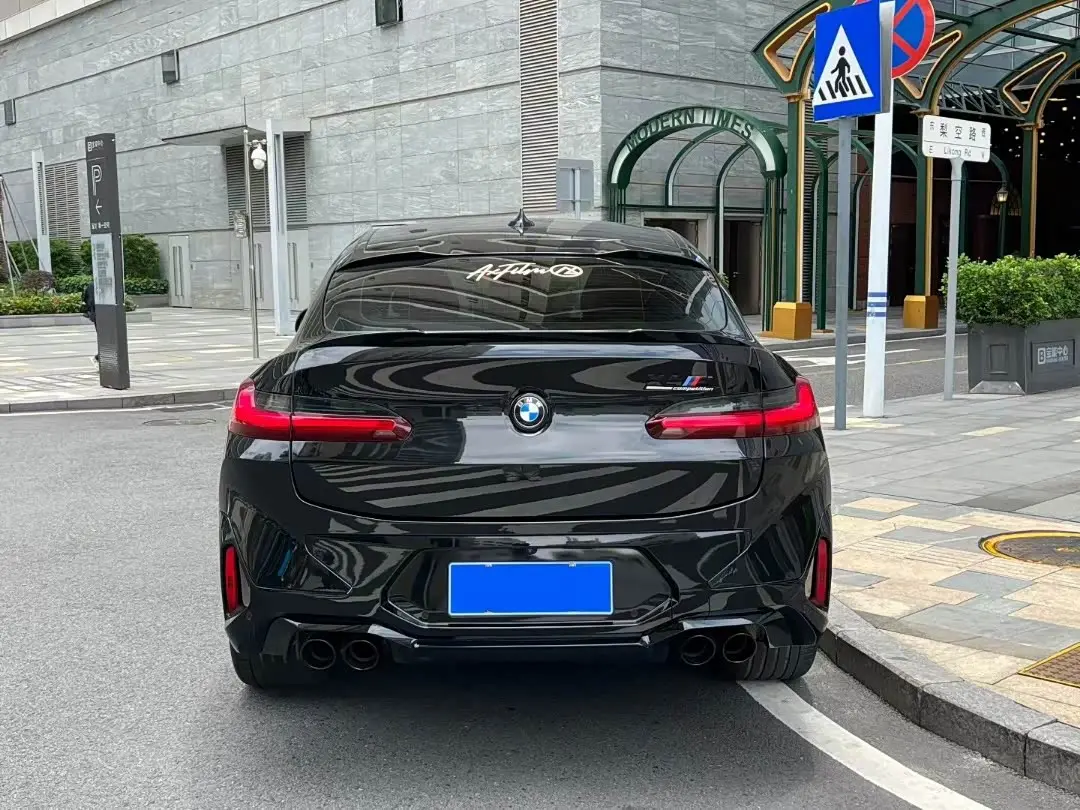 BMW X4 M 2023 — Фото 8/8